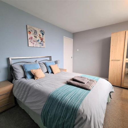 3 Bedroom Apartment Coventry - Hosted By Coventry Accommodation Exteriér fotografie